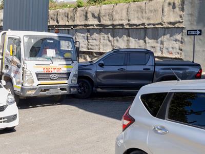 Caos y choques diarios por nueva señalización en Los Alcarrizos