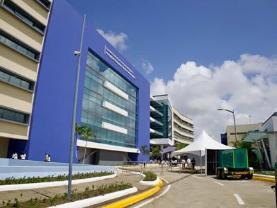 Trasladan a Santo Domingo a hombre quemado por su hermano