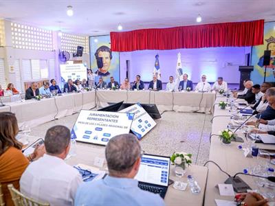 El Minerd instala Mesa de los Cinco Pilares en Santiago