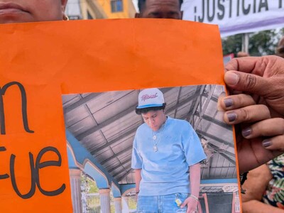 Exigen justicia por muerte de joven durante asalto en Santiago