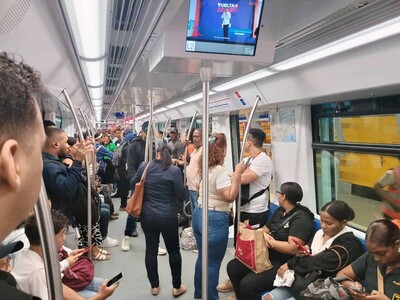 Usuarios celebran ahorro de tiempo con el metro de Los Alcarrizos
