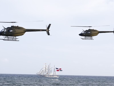 Celebran desfile militar por 182 años de la Independencia Nacional