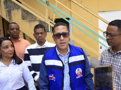 Cierre del liceo Los Alcarrizos por riesgo para estudiantes