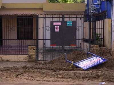 Explosión de tubería de agua en el sur de Santiago