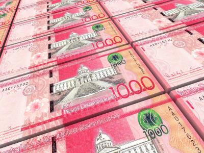 Coerción a dos hombres por fraude millonario con préstamos irregulares