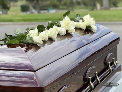 Aseguran fallecido movió la mano en su velatorio en Villa Riva