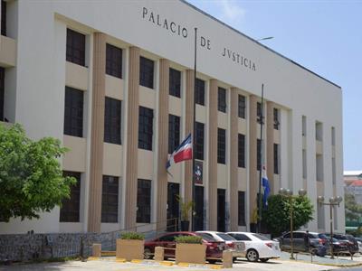 Woodson Jacques viajaba con hijos y suegra cuando embistió asaltantes