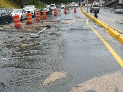 Tres grandes averías afectan suministro de agua este sábado