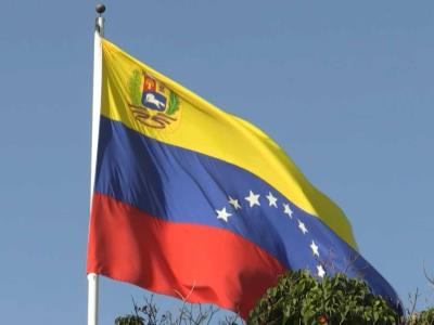 Venezolanos en RD ven con dudas y preocupación nueva resolución de DGM