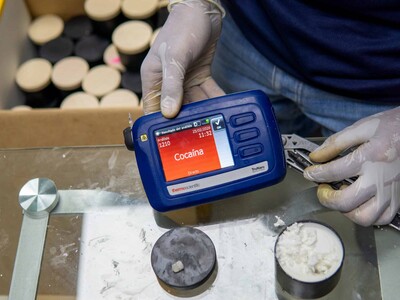 Velones aromatizantes con cocaína incautados por la DNCD