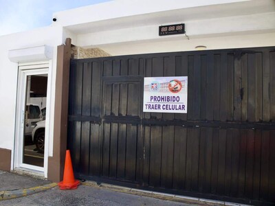 Instituto San Juan Bautista prohíbe uso de celulares a los estudiantes