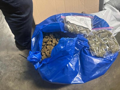 Incautación de marihuana en AILA durante operativo de la DNCD