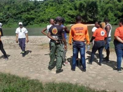 Adolescente desaparece tras intentar cruzar el río Chavón