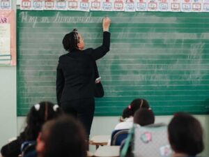 Inician este martes observaciones de clases a 78,000 docentes