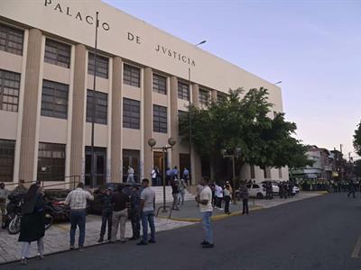 Condenan a un hombre y una mujer por estafar a más de 200 personas