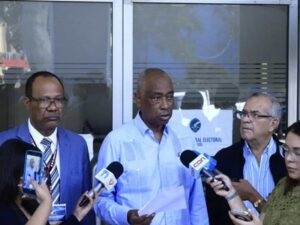 Asjana lidera elección de rector de la UASD con 66 % de los votos