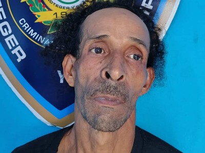 Detienen hombre por intento de homicidio contra su madre