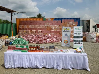 Destrucción de mercancías ilegales en comercio ilícito RD