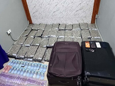 Detiene hombre con 69 paquetes de drogas en la Autovía del Coral