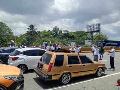 Paralizan tránsito en Las Américas por mujer desaparecida
