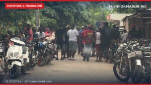 Video evidencia grave obstrucción del tránsito frente a gallera en El Francés, Samaná; exigen intervención urgente